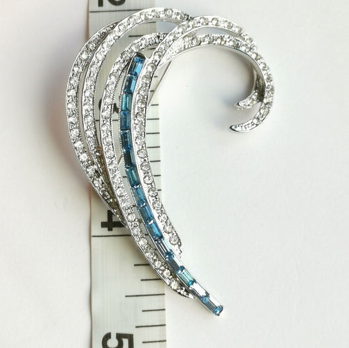 Aigrette Brooch in Clear and Light Blue Crystals