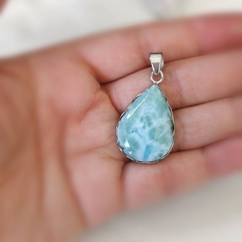 Dominican Teardrop Larimar Pendant in Sterling Silver