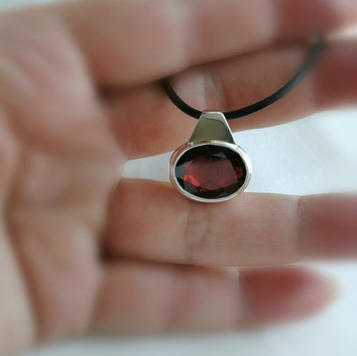 Modernist Oval Garnet Pendant in Sterling Silver Necklace