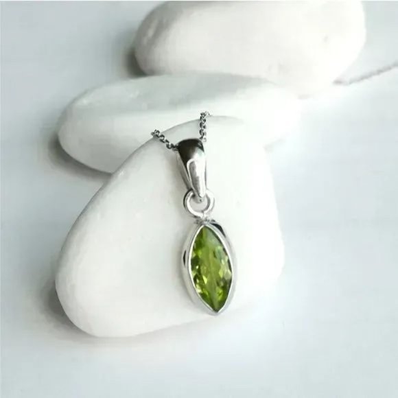 Marquise Peridot Pendant Necklace in Sterling Silver