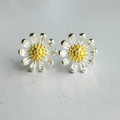 Daisy Pendant Necklace Earring set in Sterling Silver and 14k Gold