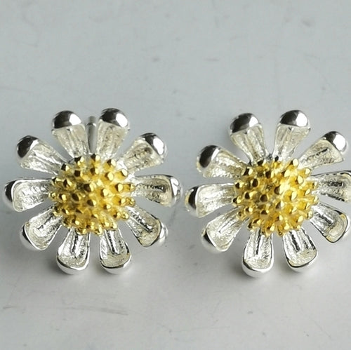 Daisy Pendant Necklace Earring set in Sterling Silver and 14k Gold