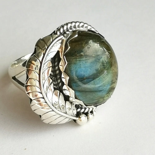 Labradorite Rng in Feather Sterling Silver Design size 9