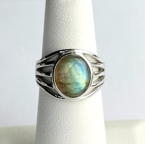 Canadian Labradorite Signet Ring in Sterling Silver size 6
