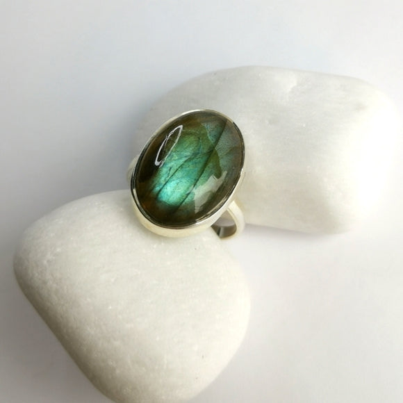 Labradorite Ring in Sterling Silver