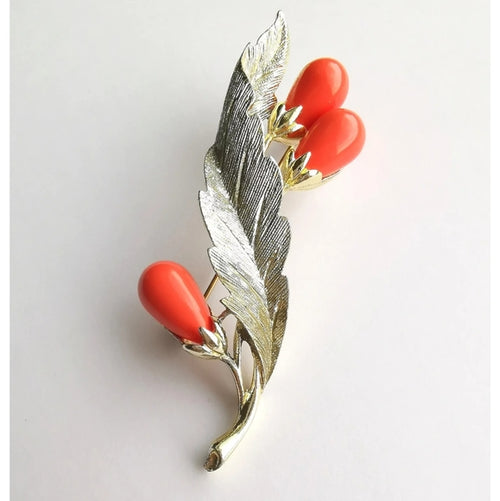 Vintage Sarah Coventry Leaf and Flower Buds 1960's Brooch