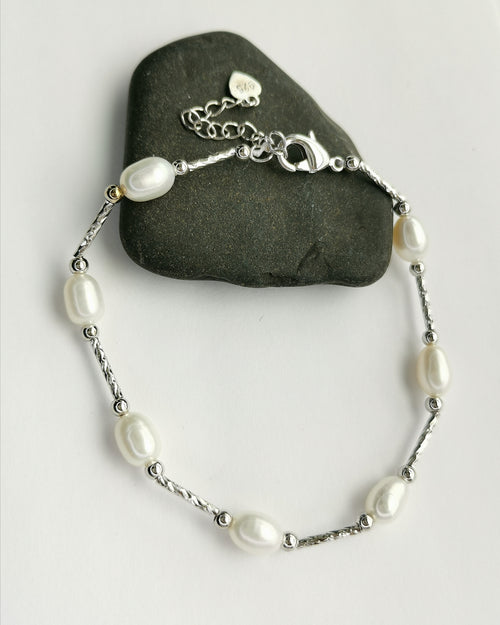 White freshwater Pearl Sterling Silver Bracelet